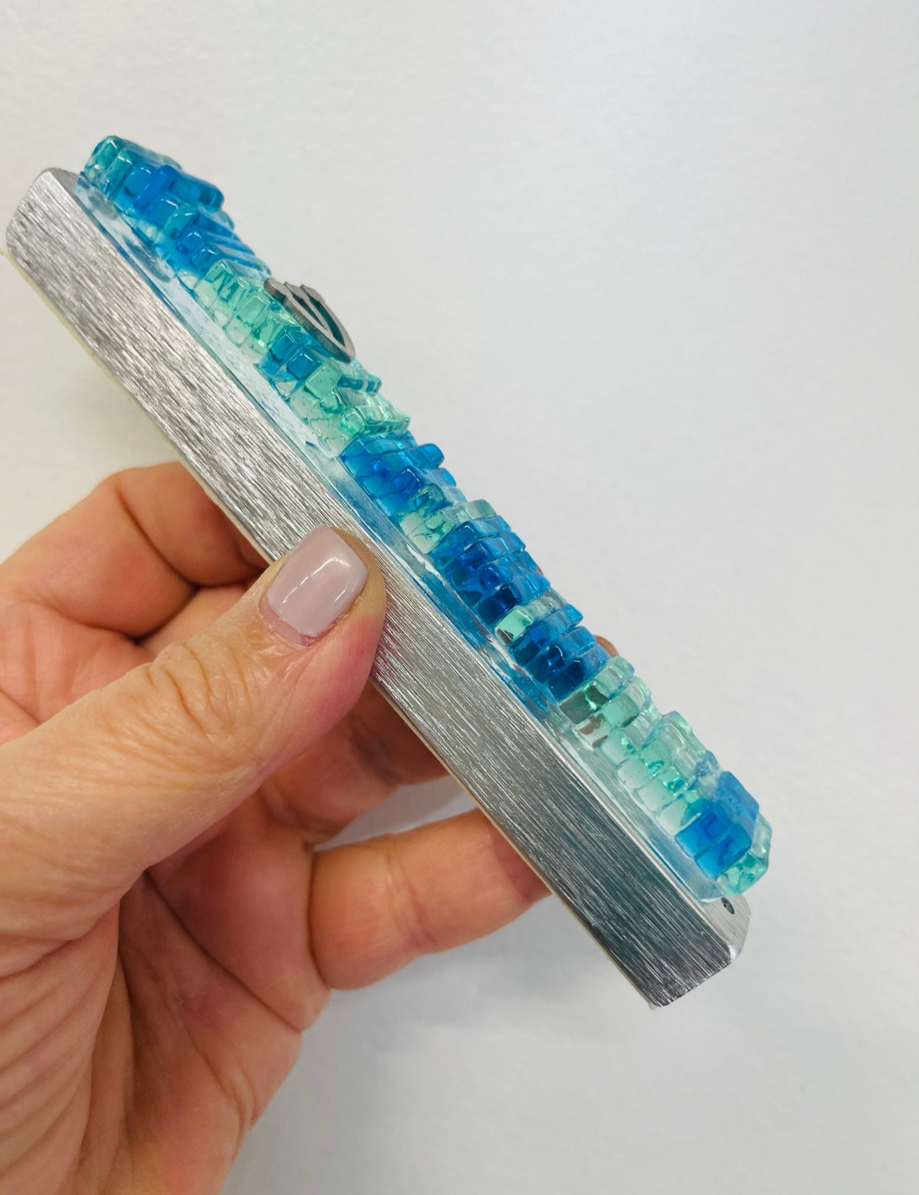 Ocean-Inspired Glass Mezuzah Case – Jewish Wedding Gift, Modern Judaica, Home Blessing