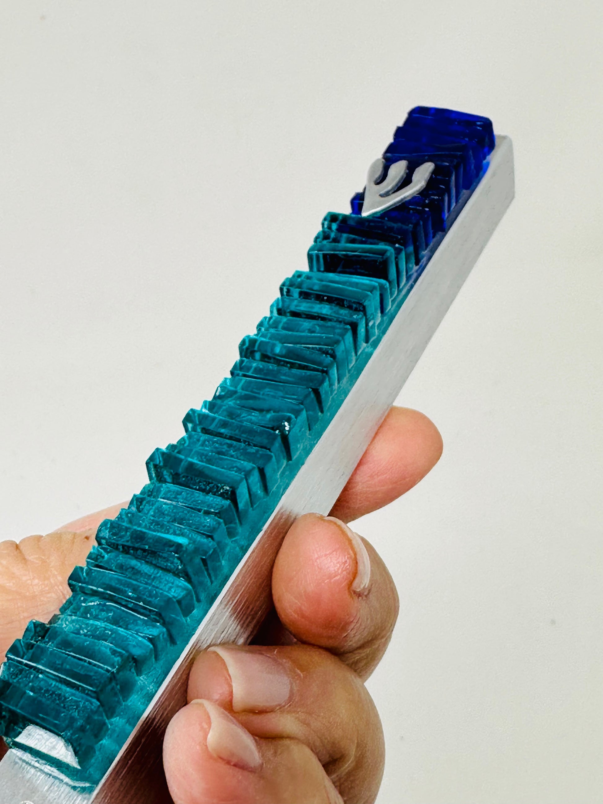 M Raza Glass Glass Mezuzah β Marcela Rosemberg Glass Studio